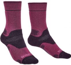 BRIDGEDALE Skarpety damskie HIKE MID MERINO E-L ( 41-43)-Oberżyna. Fioletowe skarpety damskie Bridgedale, bez wzorów, z elastanu. Za 75.50 zł.
