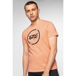 T-shirt męski TSM240 - łososiowy. T-shirty męskie 4f. Za 49.99 zł.