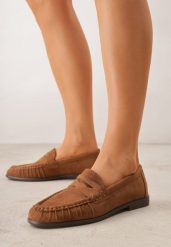 Jasnobrązowe Mokasyny VICES ze Skórzaną Wkładką i Marszczeniem przy Nosku Ananora. Brązowe mokasyny damskie Renee, z jeansu, eleganckie. Za 89.99 zł.