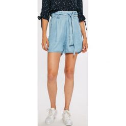 Guess Jeans - Szorty Sunny. Szorty damskie marki Guess Jeans. W wyprzedaży za 179.90 zł.