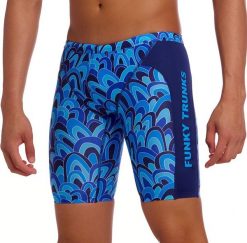 Spodenki FUNKY TRUNKS Hill Billy Blues - jammery chłopięce. Niebieskie szorty dla chłopców FUNKY TRUNKS, bez wzorów, z materiału, młodzieżowe. Za 199.00 zł.