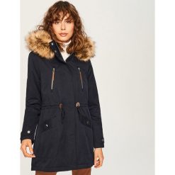 Parka z kapturem - Granatowy. Kurtki i płaszcze dla dziewczynek marki Reserved. Za 299.99 zł.