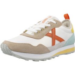 Buty MUNICH UM WMN Biały. Białe trekkingi damskie munich, trekkingowe. W wyprzedaży za 414.05 zł.