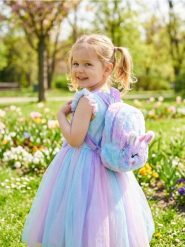 Plecak z motywem jednorożca - niebieski. Niebieskie torby i plecaki dziecięce Sinsay. Za 32.99 zł.