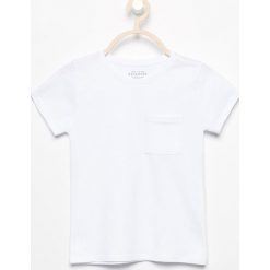 T-shirt z kieszonką - Biały. T-shirty damskie marki Reserved. Za 9.99 zł.