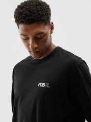 4F Longsleeve oversize z nadrukiem męski - czarny XXL. Czarne koszulki sportowe męskie 4f, m, bez wzorów, z bawełny, klasyczne, bez kołnierzyka. W wyprzedaży za 39.99 zł.