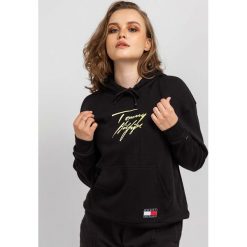 Tommy Hilfiger Bluza damska Tommy Hilfiger UW0UW02300-BDS. Bluzy damskie Tommy Hilfiger, bez wzorów, bez kaptura. Za 328.90 zł.