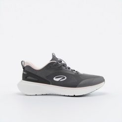 Buty do biegania damskie Kiprun Jogflow 190.1. Białe obuwie sportowe damskie KIPRUN, bez wzorów, z materiału, do biegania. Za 129.99 zł.