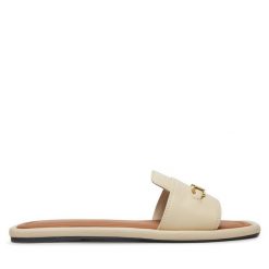 Klapki Tommy Hilfiger. Brązowe klapki damskie Tommy Hilfiger, bez wzorów, bez obcasa. Za 339.99 zł.