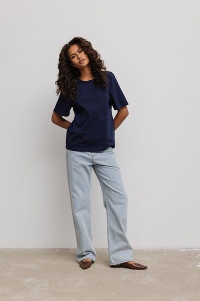 Damski T-Shirt w kolorze DARK NAVY - CAMAS. Niebieskie t-shirty damskie Marsala, m, bez wzorów, z bawełny, bez kołnierzyka. Za 159.90 zł.