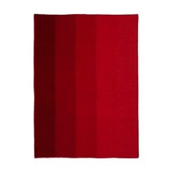 Koc Tint odcienie czerwieni. Kocyki dla dzieci marki Normann Copenhagen. Za 430.00 zł.