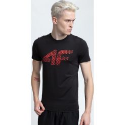 Koszulka treningowa męska TSMF259 - głęboka czerń. Koszulki sportowe męskie marki 4f. W wyprzedaży za 59.99 zł.