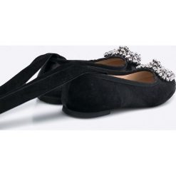 Guess Jeans - Baleriny dziecięce. Baleriny damskie marki Guess Jeans. W wyprzedaży za 199.90 zł.