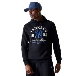 Bluza New Era Mlb Wrdmrk Reg Hoodie Neyyan Dorośli. Czarne bluzy męskie New Era, s, bez wzorów, z bawełny, z kapturem. Za 309.99 zł.