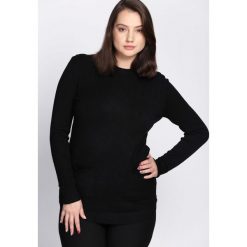 Czarny Sweter Regularity. Czarne swetry damskie Born2be, na jesień. Za 79.99 zł.