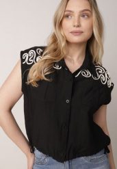 Czarna Wiskozowa Koszula Boho Bez Rękawów ze Ściągaczem w Pasie Limopise. Czarne koszule damskie Born2be, na lato, l, z aplikacjami, z jeansu, boho, bez kołnierzyka, bez ramiączek. Za 89.99 zł.