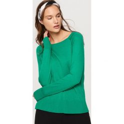 Sweter z półokrągłym dekoltem - Zielony. Kardigany damskie marki Reserved. Za 39.99 zł.
