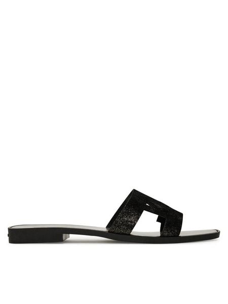 KARL LAGERFELD Klapki Skoot II KL80402 Czarny. Czarne klapki damskie KARL LAGERFELD, bez wzorów, ze skóry, bez obcasa. Za 269.99 zł.