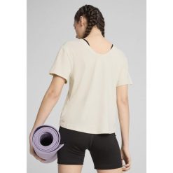 Damska luźna koszulka MOVE CLOUDSPUN PUMA Alpine Snow White. Białe koszulki sportowe damskie Puma, xl, bez wzorów, bez kołnierzyka, bez ramiączek. W wyprzedaży za 84.00 zł.