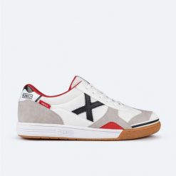 Buty piłkarskie MUNICH Gresca IF. Białe buty sportowe męskie munich, bez zapięcia, do piłki nożnej. Za 359.99 zł.