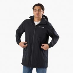 Kurtka przeciwdeszczowa męska Swedemount Tjörn Rain Coat wodoodporny. Czarne kurtki męskie SWEDEMOUNT, m, bez wzorów, bez kaptura. Za 329.99 zł.