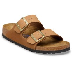 Klapki Birkenstock Arizona Sfb Z Nubukowej Skóry Damskie. Brązowe klapki damskie Birkenstock, bez wzorów, z materiału, bez obcasa. Za 636.00 zł.