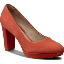 Półbuty CLARKS - Kendra Sienna 261227964 Coral Suede. Brązowe półbuty damskie Clarks, z materiału. W wyprzedaży za 229.00 zł.