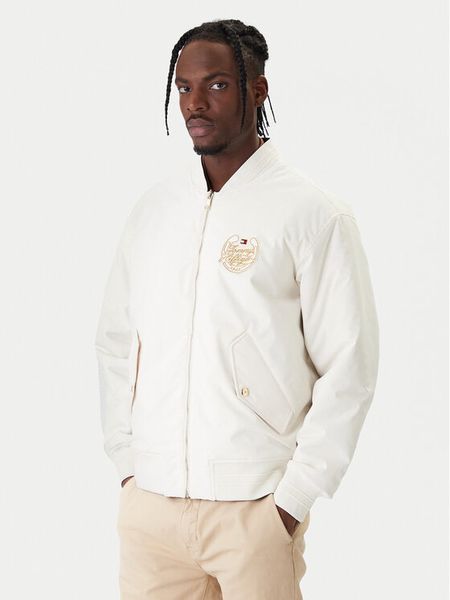 Tommy Hilfiger Kurtka bomber MW0MW42011 Granatowy Regular Fit. Niebieskie kurtki męskie Tommy Hilfiger, m, bez wzorów, z syntetyku, bez kaptura. Za 1,199.00 zł.