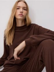 Gładka bluza - brązowy. Brązowe bluzy damskie Reserved, l, bez wzorów, z dzianiny, bez kaptura. Za 89.99 zł.