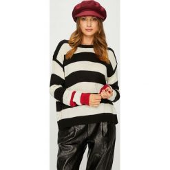 Answear - Sweter. Fioletowe swetry damskie ANSWEAR, uniwersalny, bez wzorów, z dzianiny, bez kołnierzyka, bez ramiączek, krótkie, bez kaptura. W wyprzedaży za 119.90 zł.