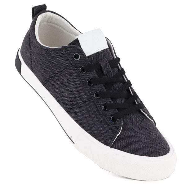Trampki męskie tekstylne czarne Big Star TT174292. Czarne trampki męskie Big Star, bez wzorów, z tkaniny, retro, bez zapięcia. Za 109.99 zł.