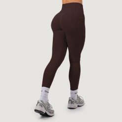 Legginsy damskie fitness bezszwowe z wysokim stanem Mocha NEO. Brązowe legginsy damskie GYMBEAM, s, bez wzorów, z elastanu, z podwyższonym stanem, do biegania. Za 115.90 zł.