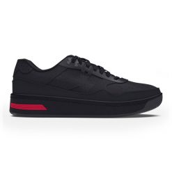 Buty damskie Under Armour UA Court 96. Czarne obuwie sportowe damskie Under Armour, bez wzorów, na fitness i siłownię. Za 299.99 zł.