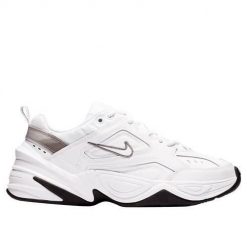 Buty do chodzenia damskie Nike W M2K Tekno. Białe obuwie sportowe damskie Nike, bez wzorów, z materiału, trekkingowe. Za 389.80 zł.