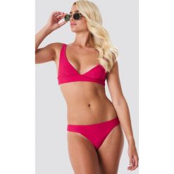 NA-KD Swimwear Dół bikini z szerokim paskiem - Pink. Bikini damskie marki NA-KD Swimwear. Za 60.95 zł.