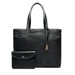 Torebka MICHAEL Michael Kors. Czarne torebki do ręki damskie MICHAEL Michael Kors, bez wzorów, bez dodatków. Za 1,189.00 zł.