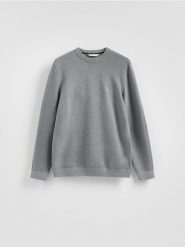 Sweter z półgolfem - szary. Szare swetry przez głowę męskie Reserved, l, bez wzorów, z dzianiny, bez kołnierzyka. Za 129.99 zł.
