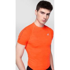 Koszulka treningowa męska TSMF275 - pomarańcz melanż. T-shirty męskie 4f. W wyprzedaży za 59.99 zł.