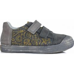 D-D-step tenisówki chłopięce z obrazkami kosmicznymi 30 ciemnoszare. Szare buty sportowe chłopięce D-D-Step, bez wzorów, eleganckie, bez zapięcia. Za 195.00 zł.