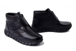 ARTIKER RELAKS 57C2149 czarny, botki damskie. Czarne botki damskie Artiker Relaks, z polaru, bez obcasa, bez zapięcia. Za 299.90 zł.