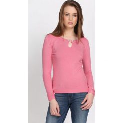 Różowy Sweter Ballot. Czerwone swetry damskie Born2be, z okrągłym kołnierzem. Za 74.99 zł.