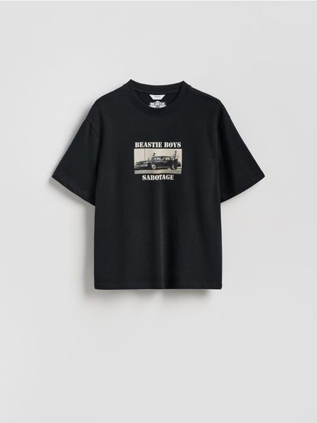 T-shirt Beastie Boys - czarny. Czarne t-shirty męskie Reserved, l, bez wzorów, z bawełny, bez kołnierzyka. Za 79.99 zł.