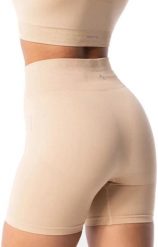 Carpatree Szorty damskie bezszwowe CARPATREE SIMPLY spodenki kolarki. Szorty sportowe damskie Carpatree, bez wzorów, sportowe. Za 98.00 zł.