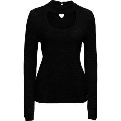 Sweter ze stójką bonprix czarny. Swetry damskie marki bonprix. Za 89.99 zł.