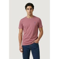 Koszulka crop top Mężczyzna U.S. POLO ASSN. MICK-BASIC. Fioletowe koszulki polo męskie U.S. Polo Assn., m, bez wzorów, z bawełny, bez ramiączek. W wyprzedaży za 159.40 zł.