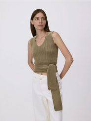 Bluzka z wiązaniem - ciemnozielony. Zielone bluzki damskie Reserved, l, bez wzorów, z bawełny, bez kołnierzyka, bez ramiączek. Za 99.99 zł.