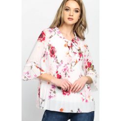 Biało-Różowa Bluzka Mysterious. Bluzki damskie marki Born2be. Za 69.99 zł.