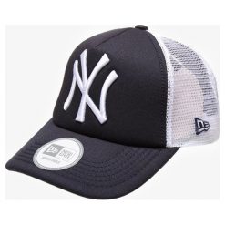 New Era Czapka Clean Trucker New York Yankees , granatowy, rozmiar ONE-SIZE. Niebieskie czapki i kapelusze damskie New Era, na lato, bez wzorów, z bawełny. W wyprzedaży za 69.99 zł.