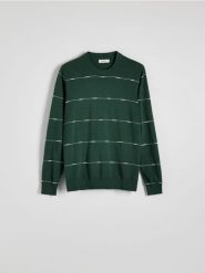 Bawełniany sweter w paski - zielony. Zielone swetry przez głowę męskie Reserved, l, bez wzorów, z bawełny, bez kołnierzyka. Za 139.99 zł.