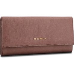 Duży Portfel Damski COCCINELLE - CW1 Metallic Saffiano E2 CW1 11 03 01 Dark Pivoine P03. Brązowe portfele damskie Coccinelle, ze skóry. Za 599.90 zł.
